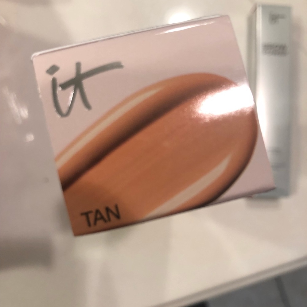 IT Cosmetics SUPERSIZE CC Cream
